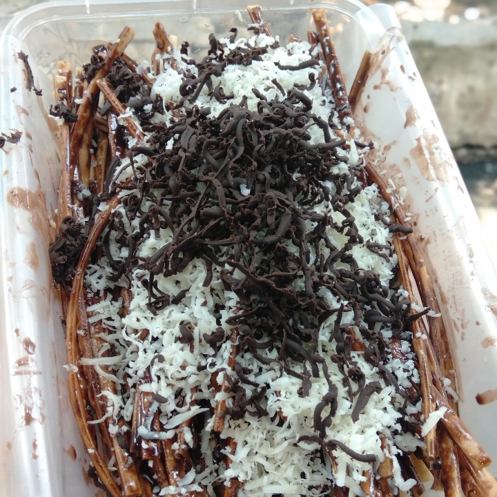 Lidii Lidian Besar Coklat Keju