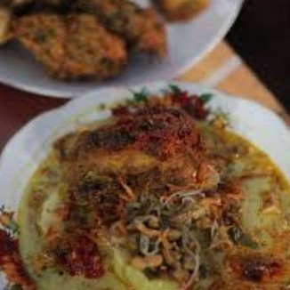 Lontong Ayam