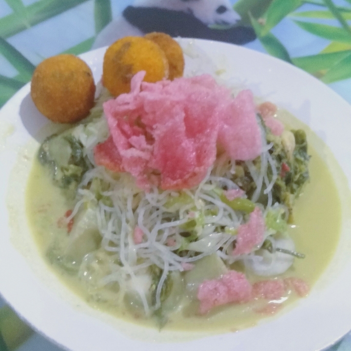 Lontong Campur