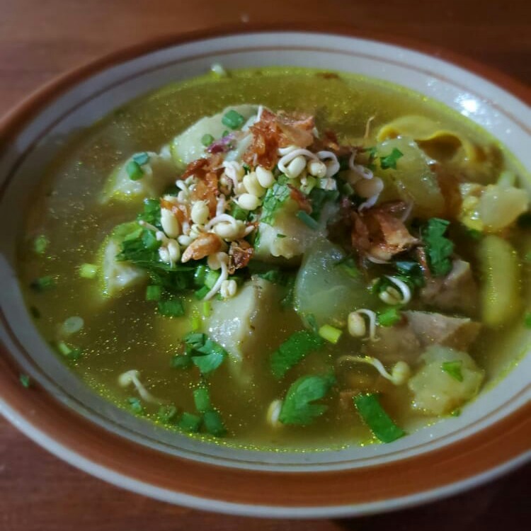 Lontong Kikil