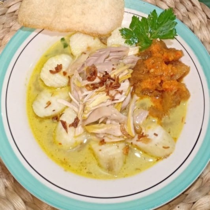 Lontong Opor 
