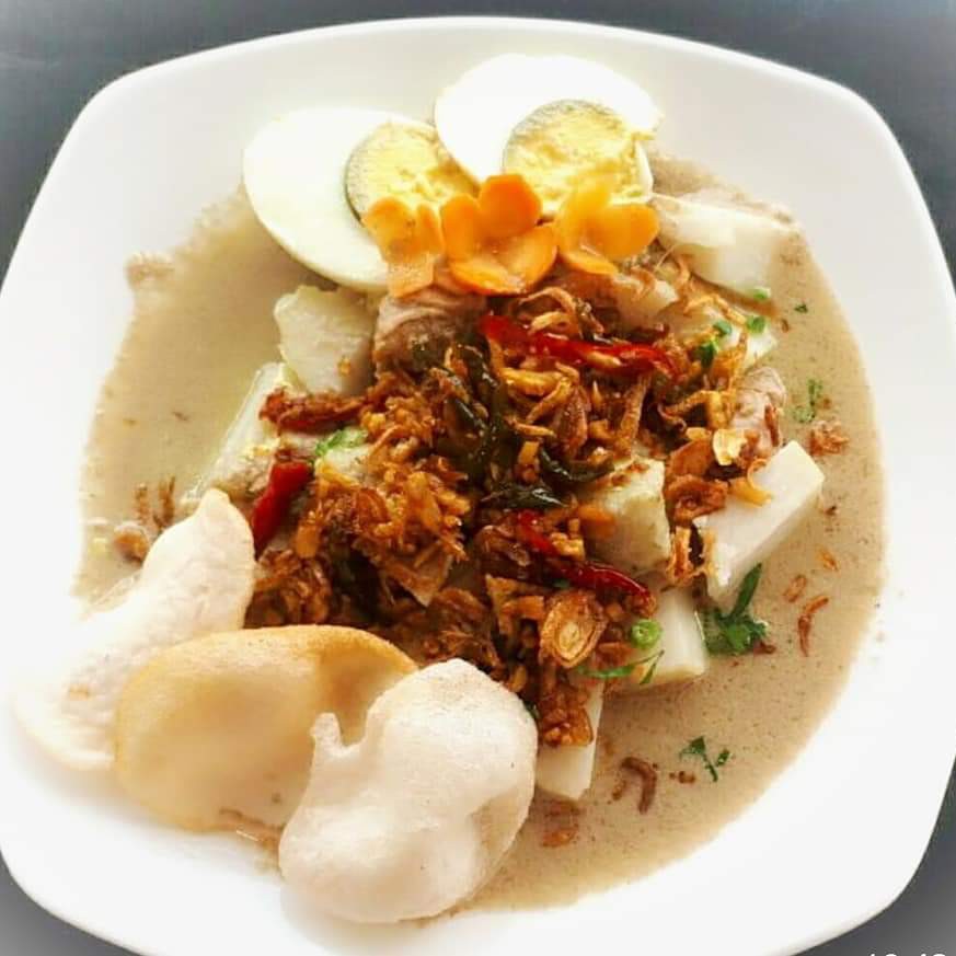 Lontong Opor Ayam