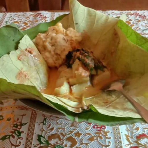 Lontong Pecel