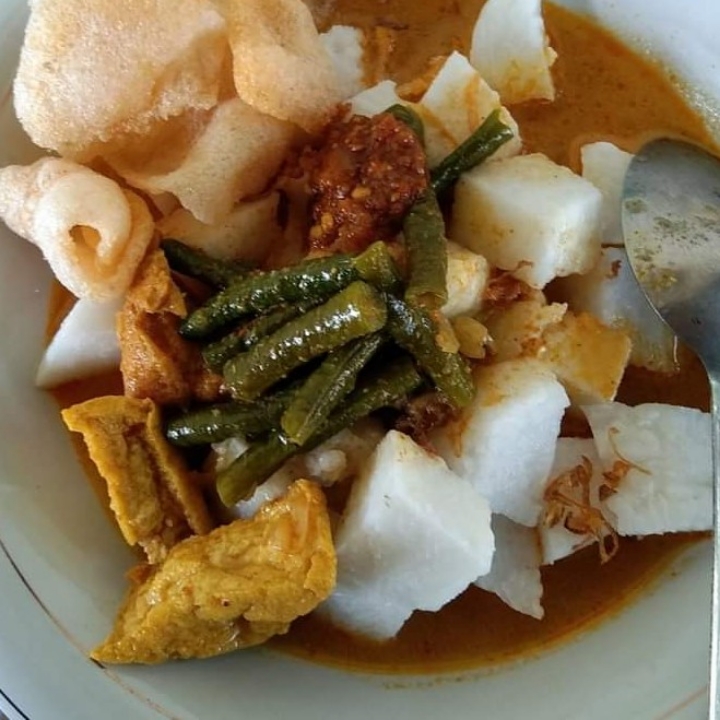 Lontong Sayur Porsi Besar