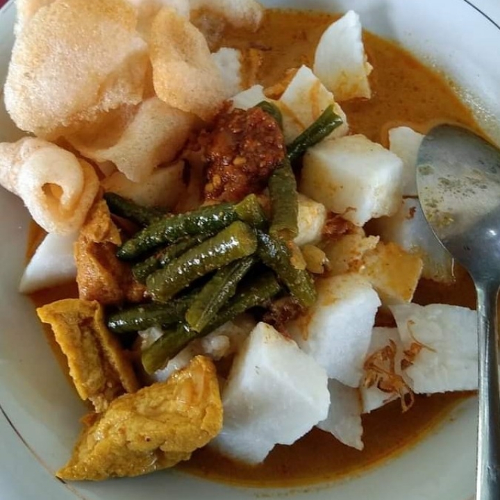Lontong Sayur Porsi Setengah