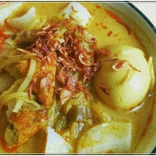 Lontong Sayur Telur Bulat