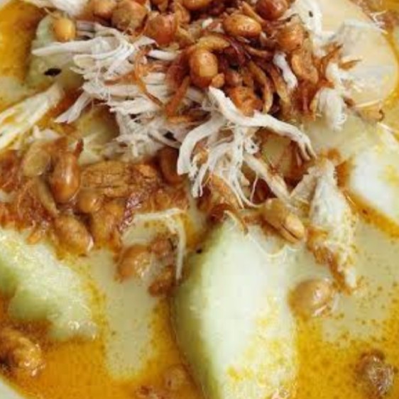 Lontong Telur Ayam