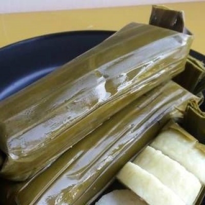 Lontong Utuh