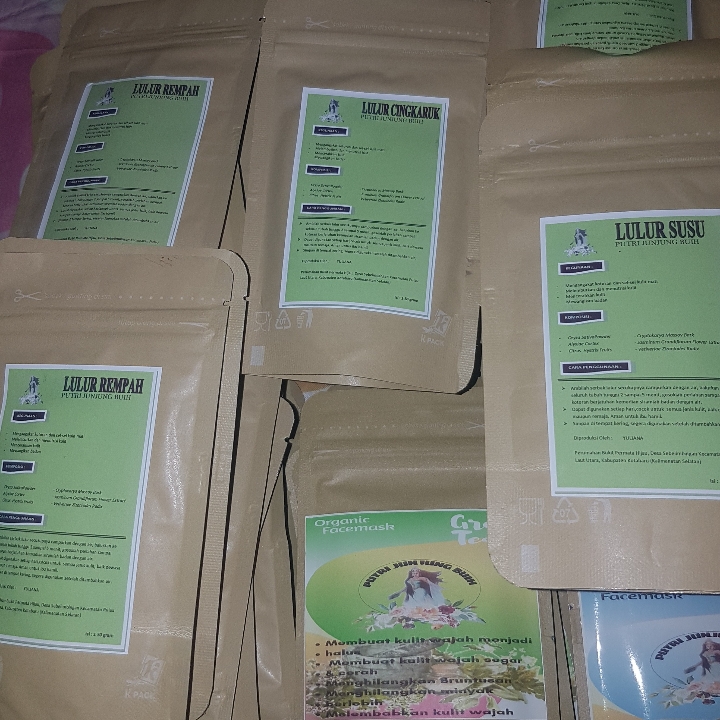 Lulur Badan Putri Junjung Buih