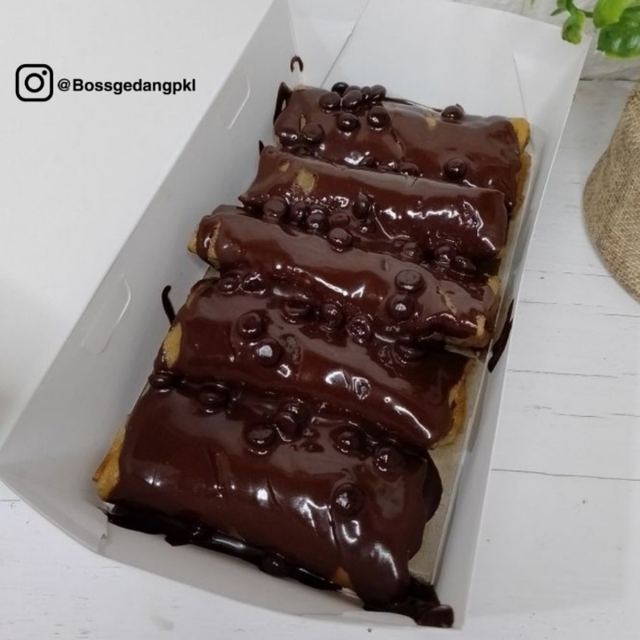 Lumpia Pisang Coklat 