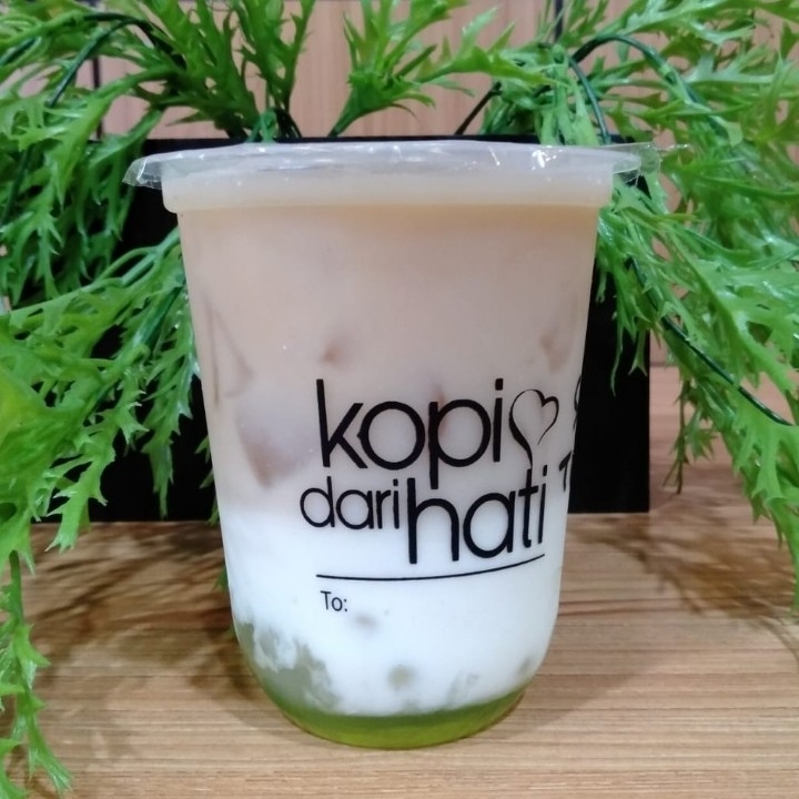 Lychee Tea Macchiato 