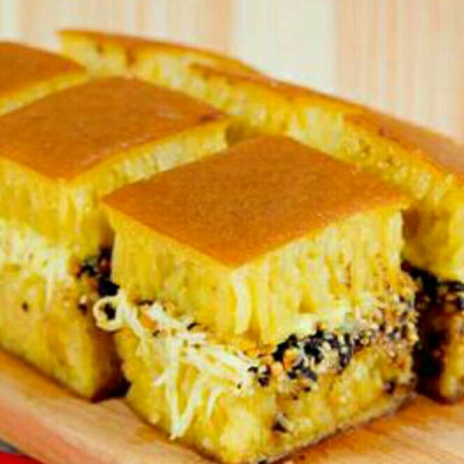 MARTABAK KACANG - COKLAT