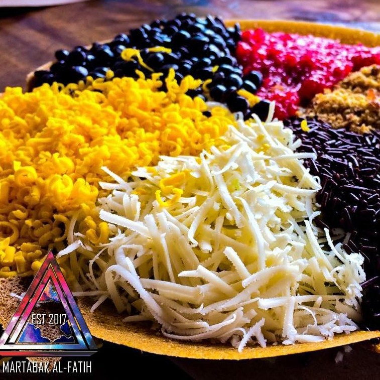 MARTABAK PIZZA 6 TOPING