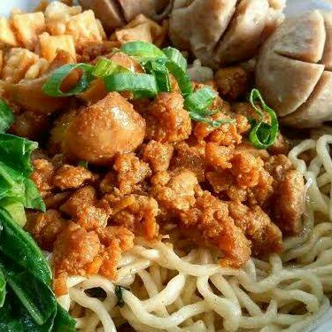 MIE AYAM BASO