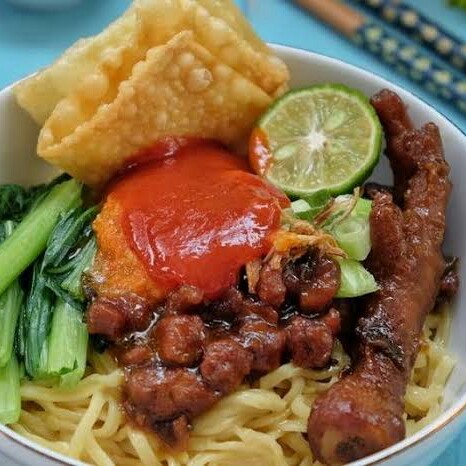MIE AYAM CEKER DAN PANGSIT