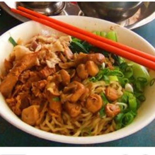 MIE AYAM PAK DAKLAN REL JETIS