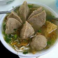 MIE BAKSO BESAR