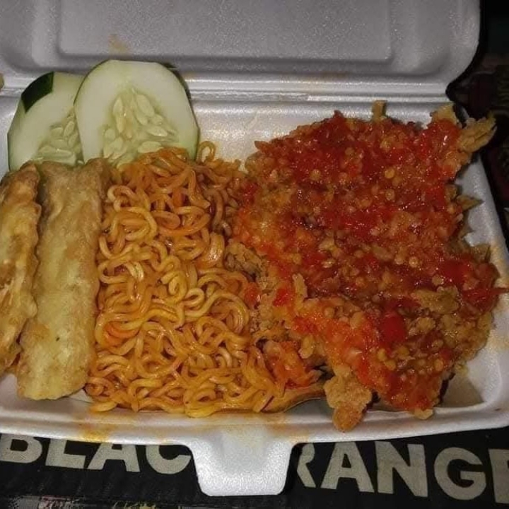 MIE GEPREK 