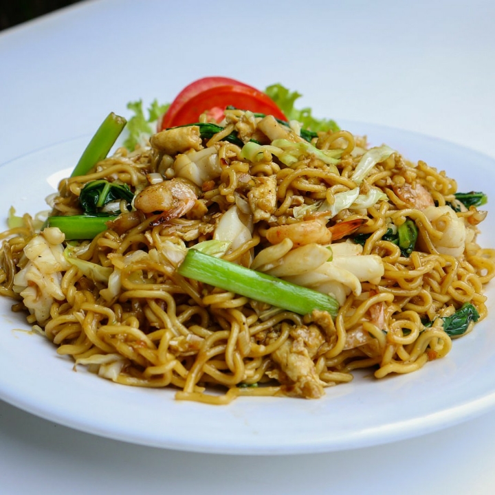 MIE GORENG AYAM