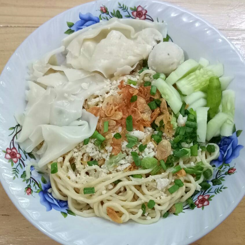 MIE PANGSIT SPESIAL