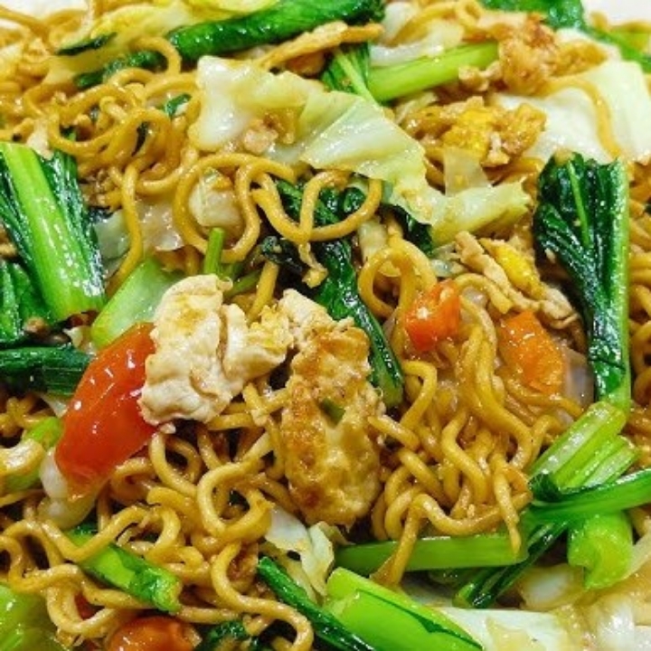 MIE TELUR 