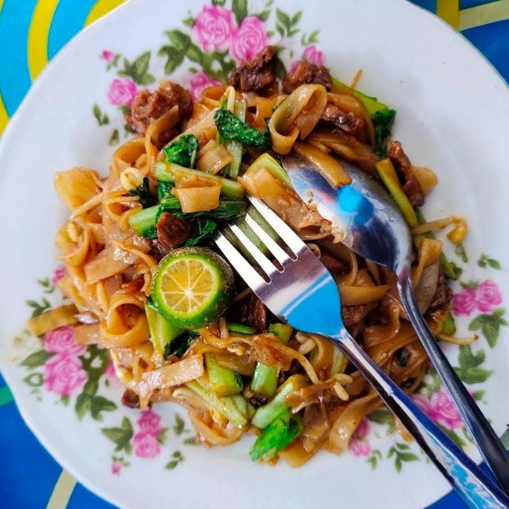 MIE TIAW GORENG SAPI BAKSO