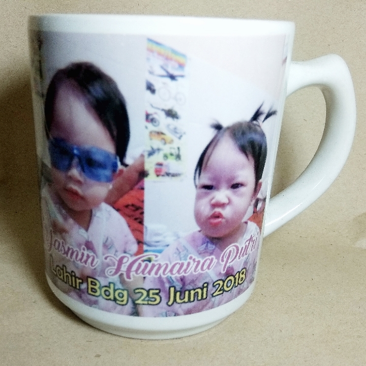 MUG FOTO Atau Karakter