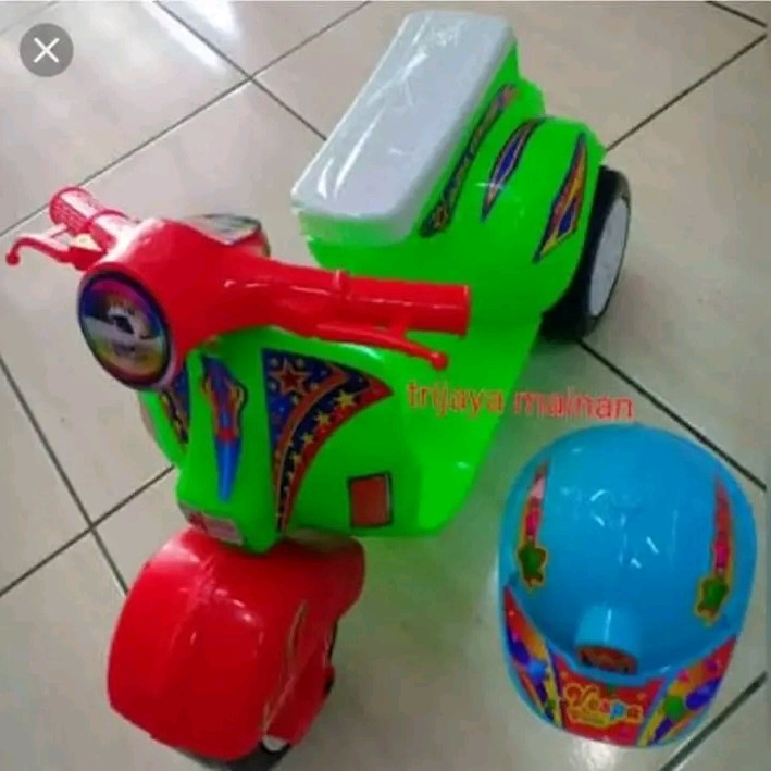 Mainan Motor Vespa