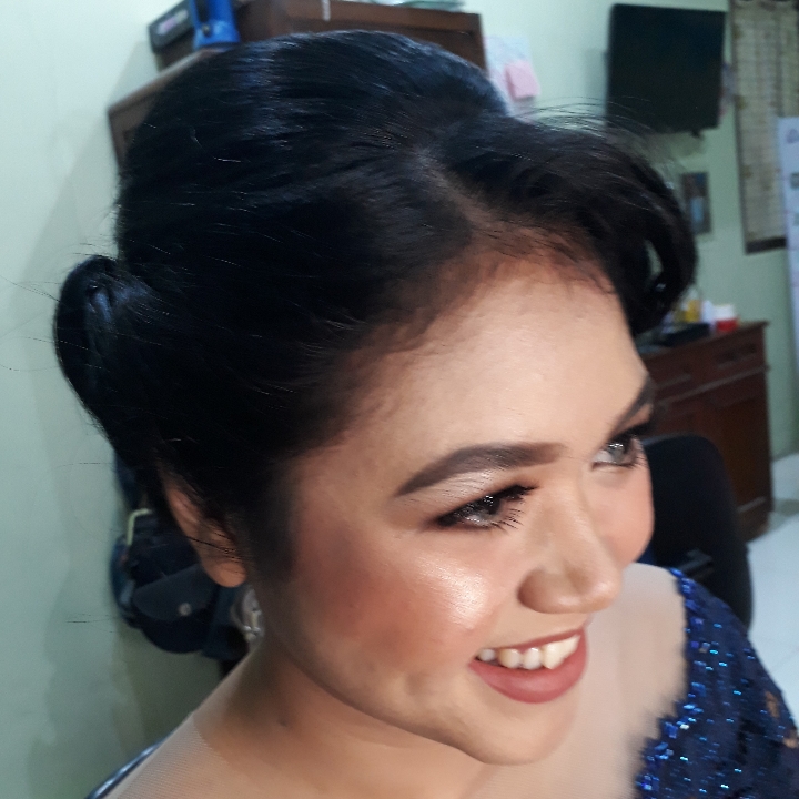 Make Up Hair Do 5