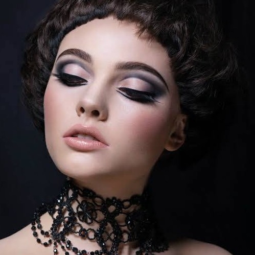 Make Up Modern