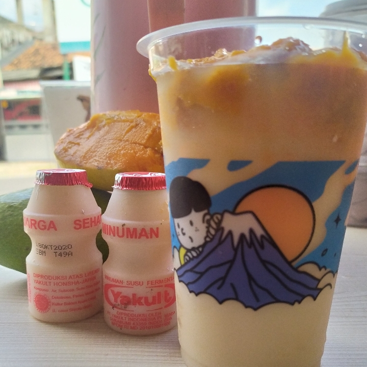 Manggo Yakult