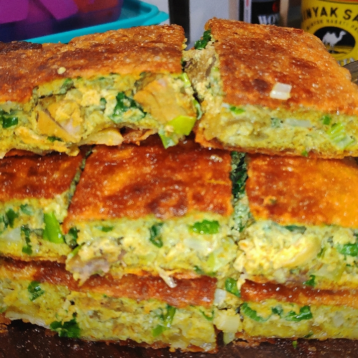 Martabak Jumbo Isi Daging Ayam