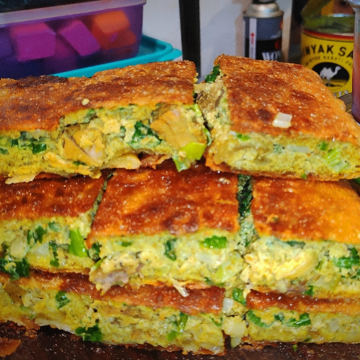 Martabak Jumbo Isi Daging Sapi