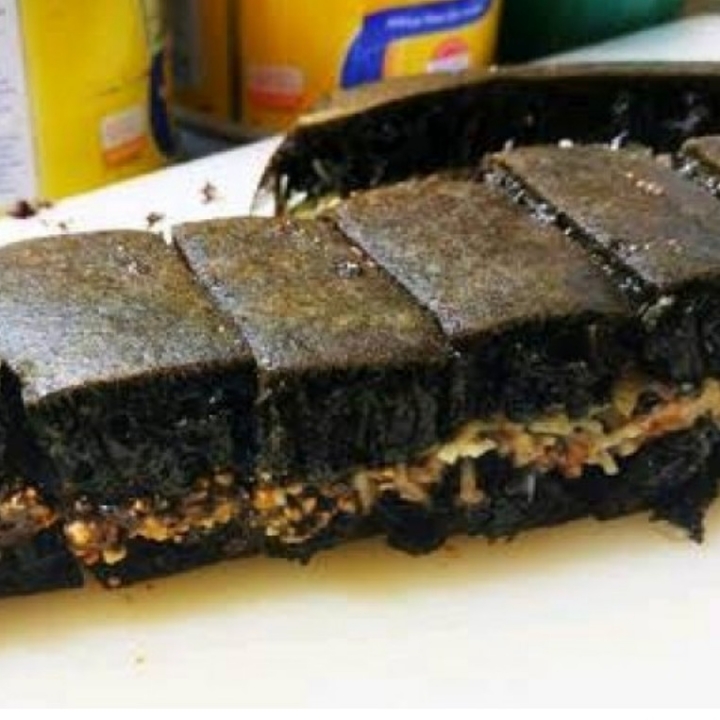 Martabak Kacang Susu Hitam