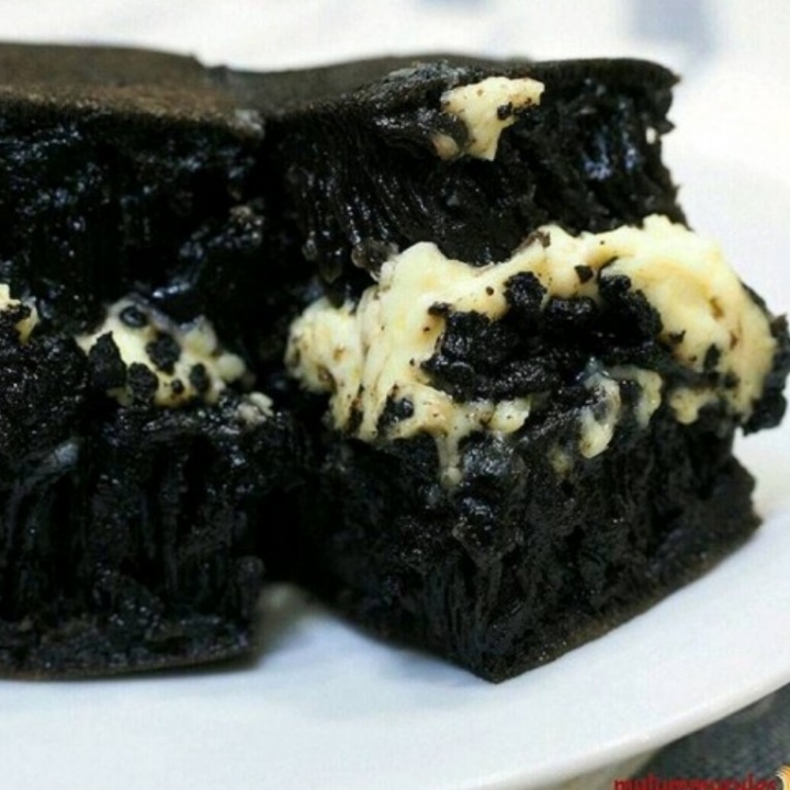 Martabak Keju Hitam