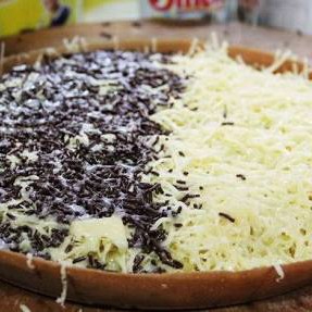 Terang Bulan Keju Coklat Uk L