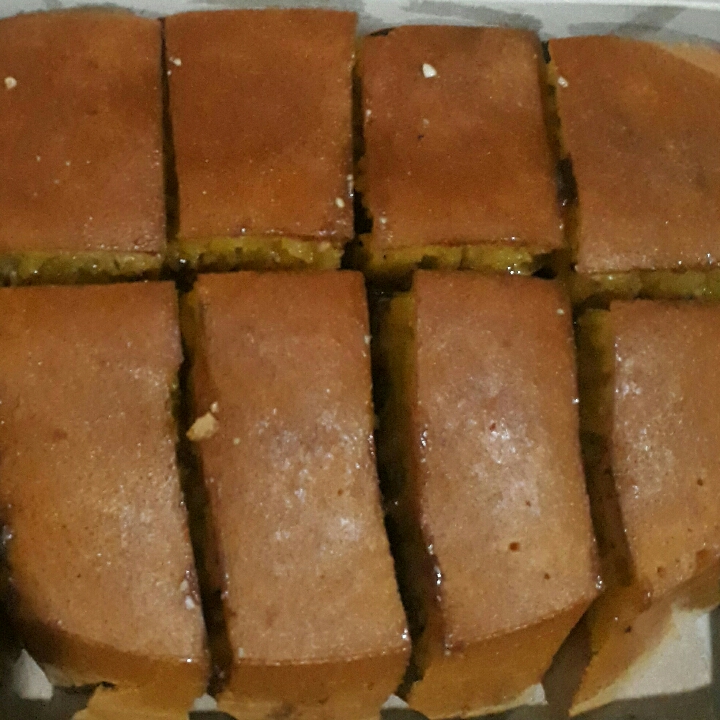 Martabak Manis Keju Kacang