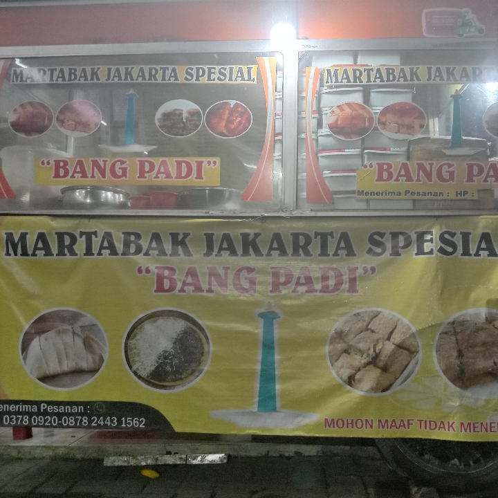 Martabak Manis Pisang Kismis Keju