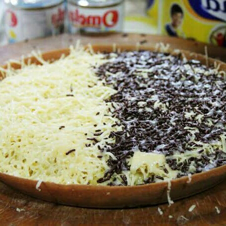Martabak Manis Spesial Keju Coklat