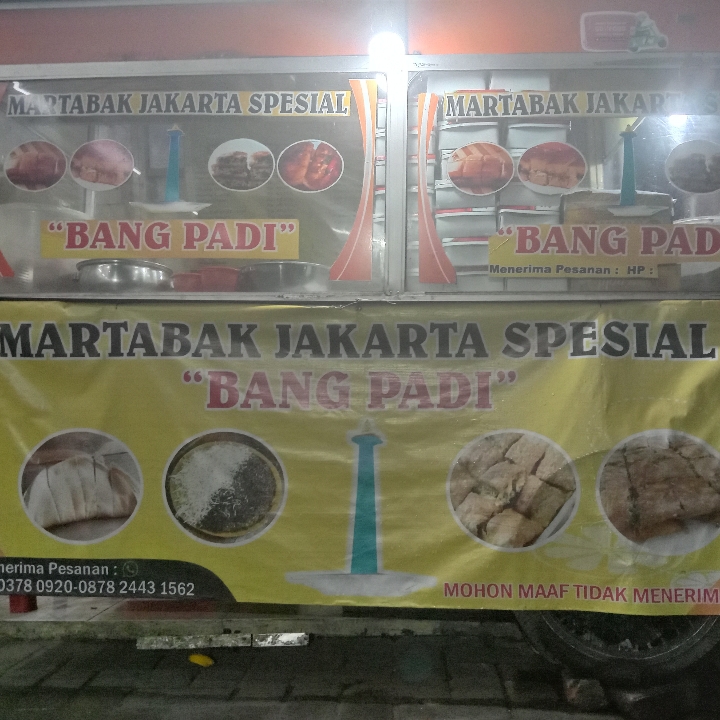 Martabak Manis Super Jumbo Kismis Keju