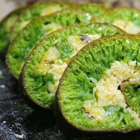 Martabak Pandan Mesis Pisang Susu