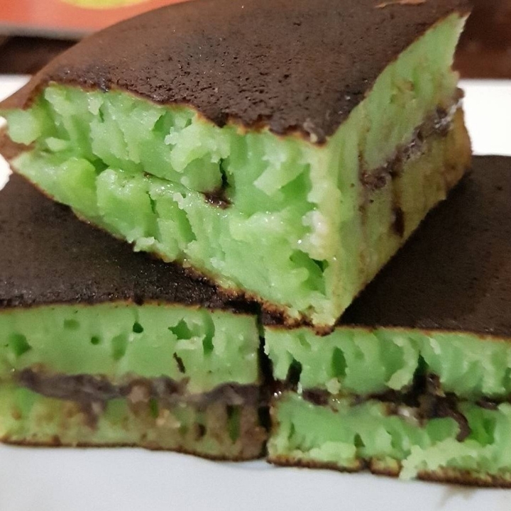 Martabak Pandan PISANG KACANG SUSU