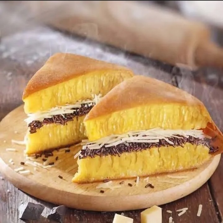 Martabak Pisang Coklat Keju