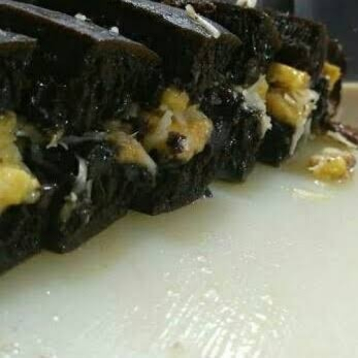 Martabak Pisang Hitam