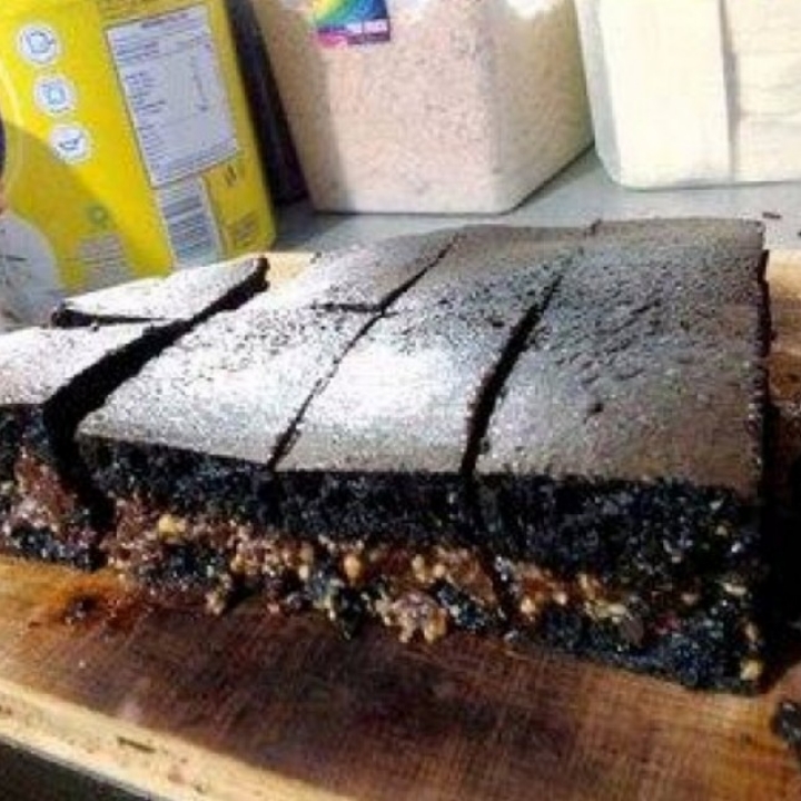 Martabak Silverqueen Hitam
