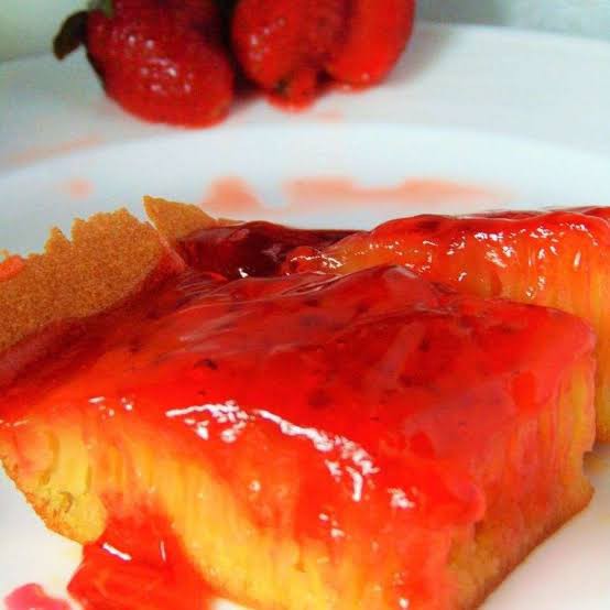 Martabak Slay Strawberry Doni