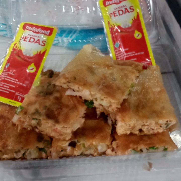 Martabak Telur Bebek Plus Daging Ayam