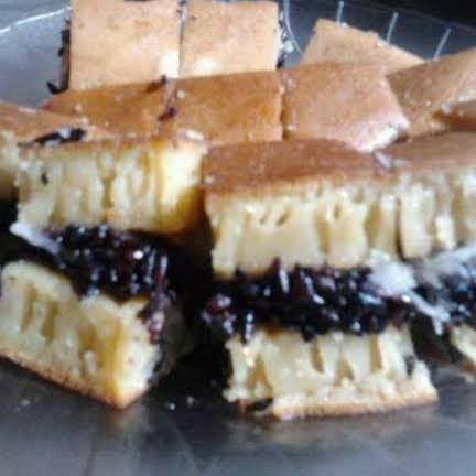 Martabak ketan kelapa