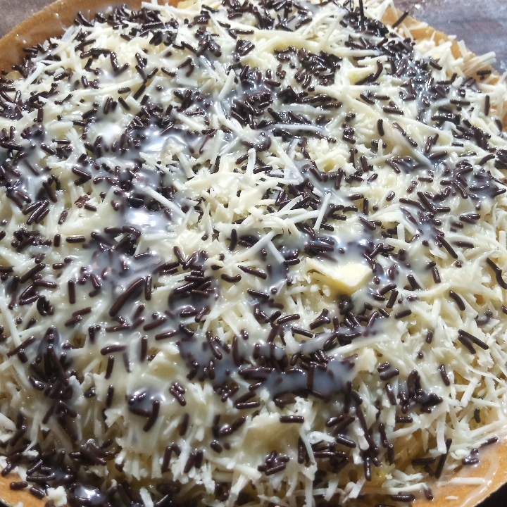 Martabak manis Keju Coklat Susu