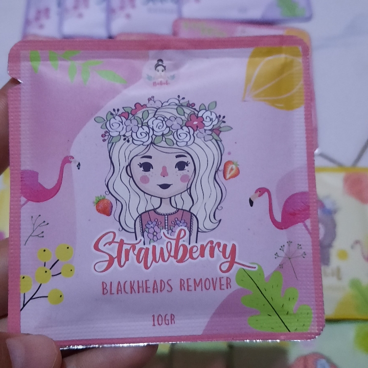 Masker Komedo Strawberry